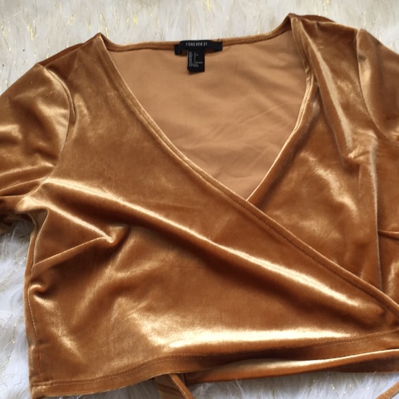 Top - Picture 3 of 4